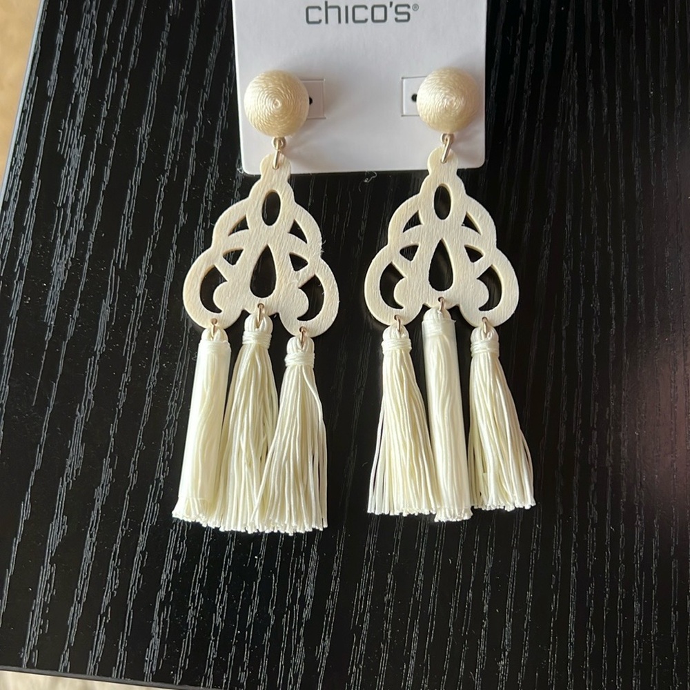 NEW Chico's No Droop Cream Tassel Earrings - Picture 2 of 4